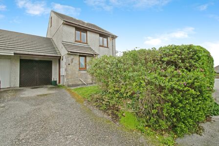 Parc-an-Bans, 4 bedroom Link Detached House for sale, £300,000