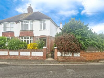 The Grove, 3 bedroom Semi Detached House for sale, £350,000