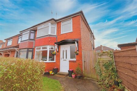 Astbury Avenue, 4 bedroom Semi Detached House for sale, £315,000